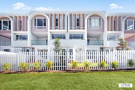 2/9-11 Nelson Ave, Hope Island, QLD 4212