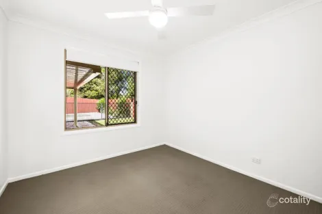 Property photo of 18 Franklin Place Sippy Downs QLD 4556