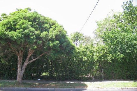 2 Churchill St, Glenroy, VIC 3046