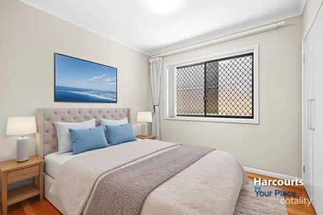 Property photo of 37 Townsend Crescent Ropes Crossing NSW 2760