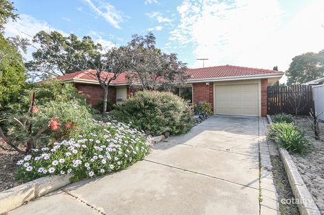 Property photo of 14 Scarp View Swan View WA 6056
