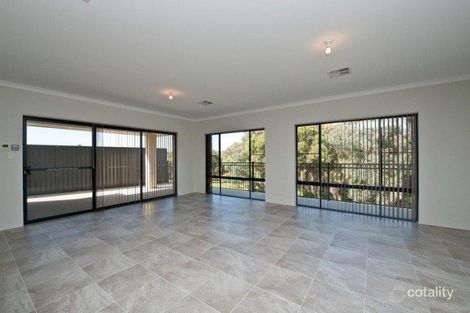 Property photo of 15 Aldine Ridge Aveley WA 6069