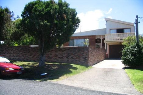 44 Caroline St, East Gosford, NSW 2250