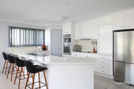 Property photo of 53 Summer Way Tin Can Bay QLD 4580