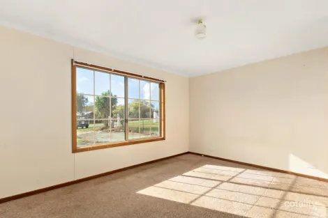 Property photo of 8 Wombat Street Gunning NSW 2581