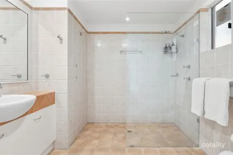 Property photo of 2/137 Williams Esplanade Palm Cove QLD 4879