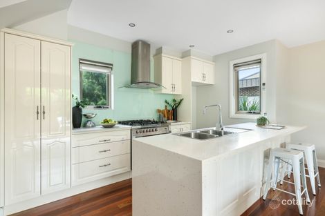 Property photo of 2/15 Gish Court Hadfield VIC 3046