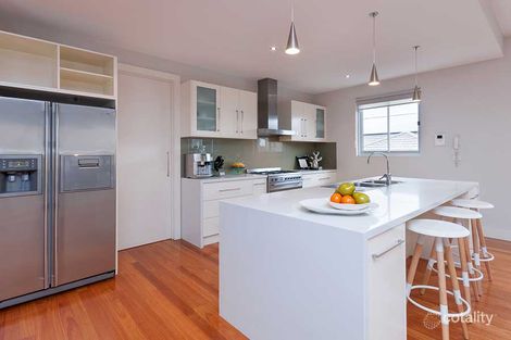 Property photo of 108 Royal Terrace Craigieburn VIC 3064