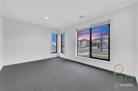 Property photo of 21 Balmain Road Mickleham VIC 3064