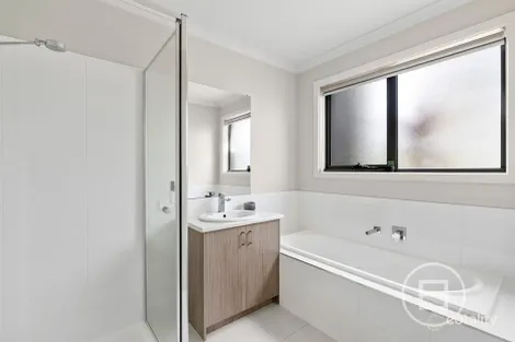 Property photo of 7 Malcolm Walk Epping VIC 3076