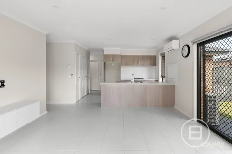 Property photo of 7 Malcolm Walk Epping VIC 3076