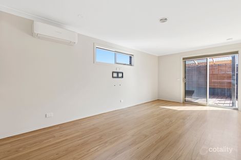 Property photo of 70 Aquatic Drive Cranbourne West VIC 3977