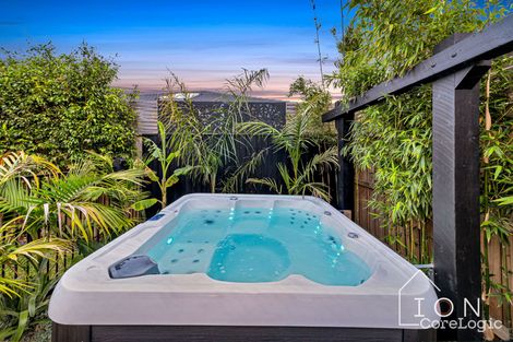Property photo of 19 Flanagan Crescent Cranbourne South VIC 3977