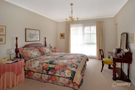 Property photo of 2/49 Middlesex Road Surrey Hills VIC 3127