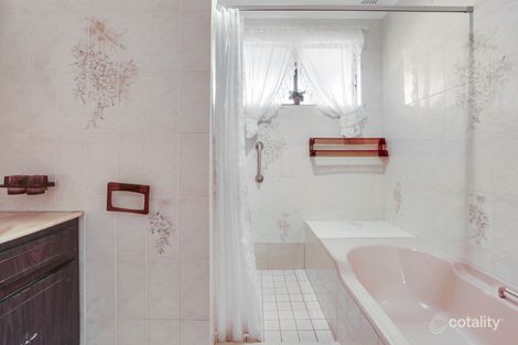 Property photo of 70 Bambil Crescent Dapto NSW 2530