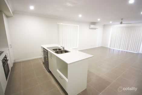 Property photo of 39 Sundown Circuit Pimpama QLD 4209