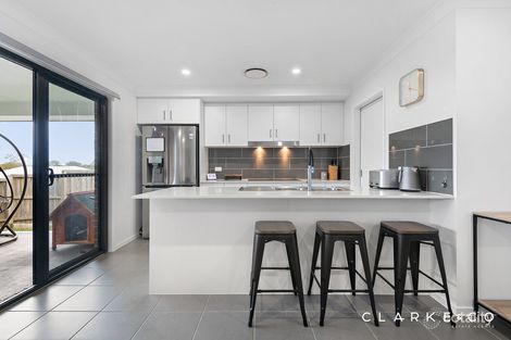 Property photo of 27 Hilltop Grove Cliftleigh NSW 2321