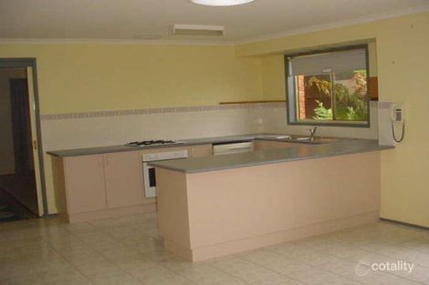 Property photo of 3 Bellbird Court Werribee VIC 3030