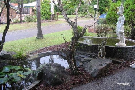 Property photo of 8 Evans Court Mount Ommaney QLD 4074