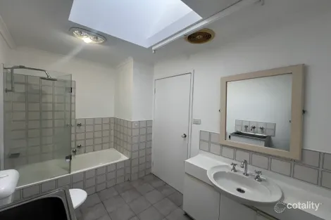 Property photo of 2/23 Station Road Rosanna VIC 3084