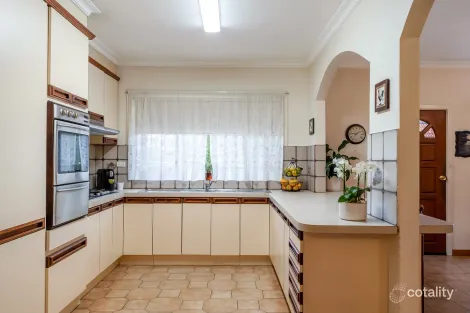 Property photo of 90 Cardinal Road Glenroy VIC 3046