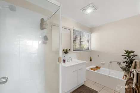Property photo of 34 Malinya Drive Buddina QLD 4575