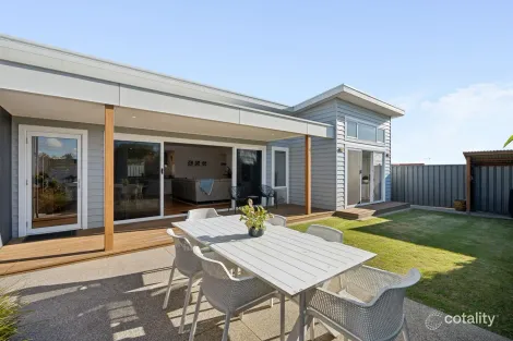 Property photo of 2 Eclipse Crescent Kallaroo WA 6025