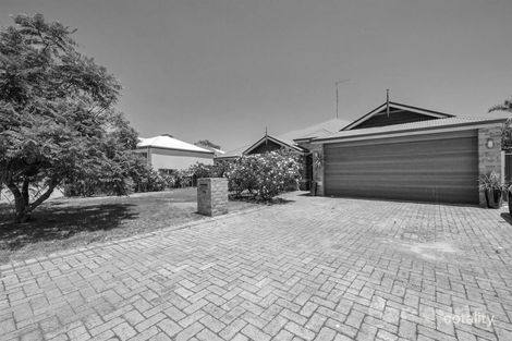 19 Hungerford Ave, Halls Head, WA 6210