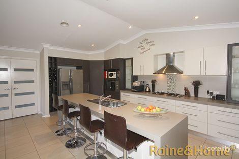 Property photo of 4 Regand Park Boulevard Dubbo NSW 2830