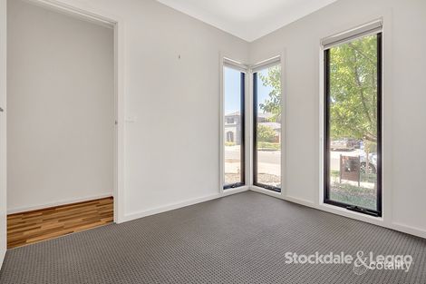 Property photo of 22 Abloom View Mickleham VIC 3064