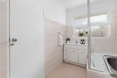 Property photo of 3/8 Kokaribb Road Carnegie VIC 3163