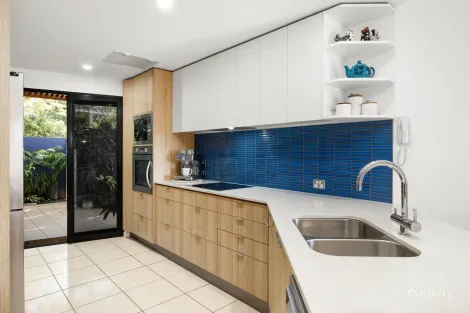 Property photo of 1/46-48 Prince Edward Parade Redcliffe QLD 4020