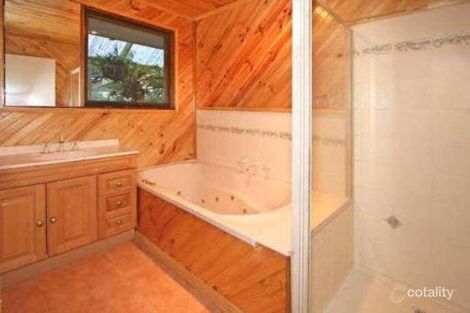 Property photo of 8 Langdon Crescent Craigieburn VIC 3064