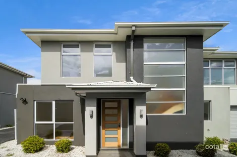 2/17 Larbert Rd, Noble Park, VIC 3174