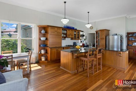 Property photo of 18 Blackall Terrace East Brisbane QLD 4169