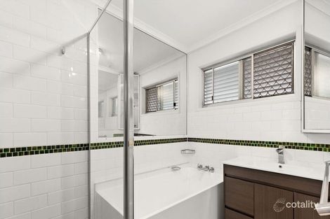 Property photo of 16 Bordeau Crescent Petrie QLD 4502