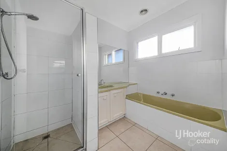 Property photo of 20 Burgundy Drive Wyndham Vale VIC 3024