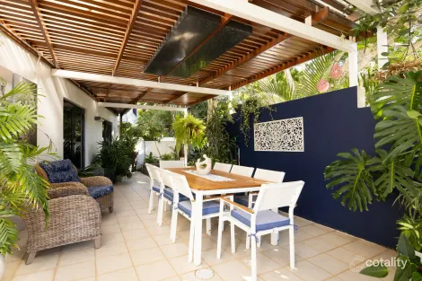 Property photo of 1/46-48 Prince Edward Parade Redcliffe QLD 4020
