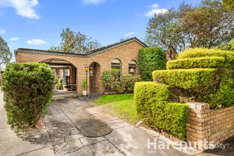 Property photo of 63 Landstrom Quadrant Kilsyth VIC 3137