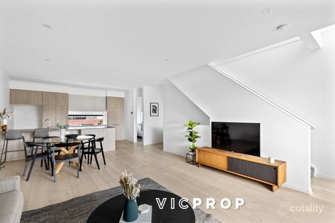 Property photo of 21 Celeste Walk Clayton South VIC 3169