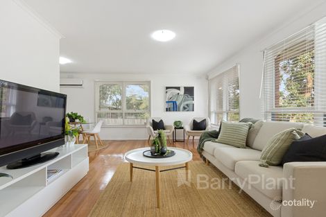 Property photo of 31 Folkstone Crescent Ferntree Gully VIC 3156