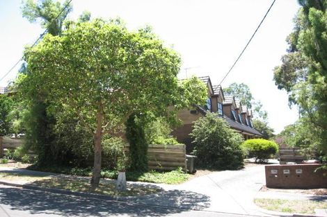 Property photo of 1/33 Westfield Drive Doncaster VIC 3108