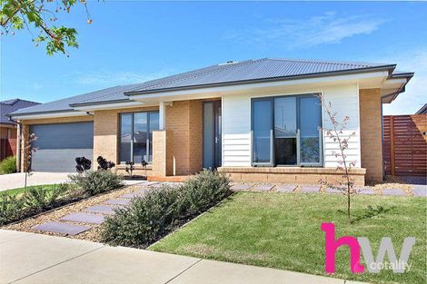 Property photo of 19 Beekeeper Road Armstrong Creek VIC 3217