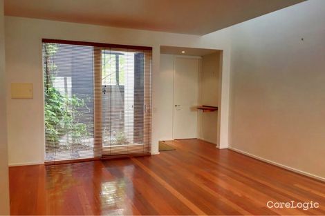 Property photo of 156 Nelson Road South Melbourne VIC 3205