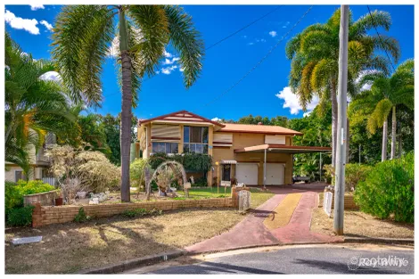 8 Charles Cres, Gracemere, QLD 4702