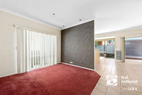 Property photo of 17 Salina Walk Caroline Springs VIC 3023