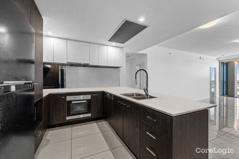Property photo of 2703/25-31 East Quay Drive Biggera Waters QLD 4216