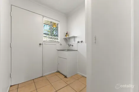 Property photo of 4 Meadow Crescent Beenleigh QLD 4207