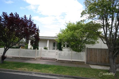 Property photo of 2 Girton Crescent Manifold Heights VIC 3218