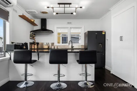 Property photo of 75 Simpson Street Somerset TAS 7322